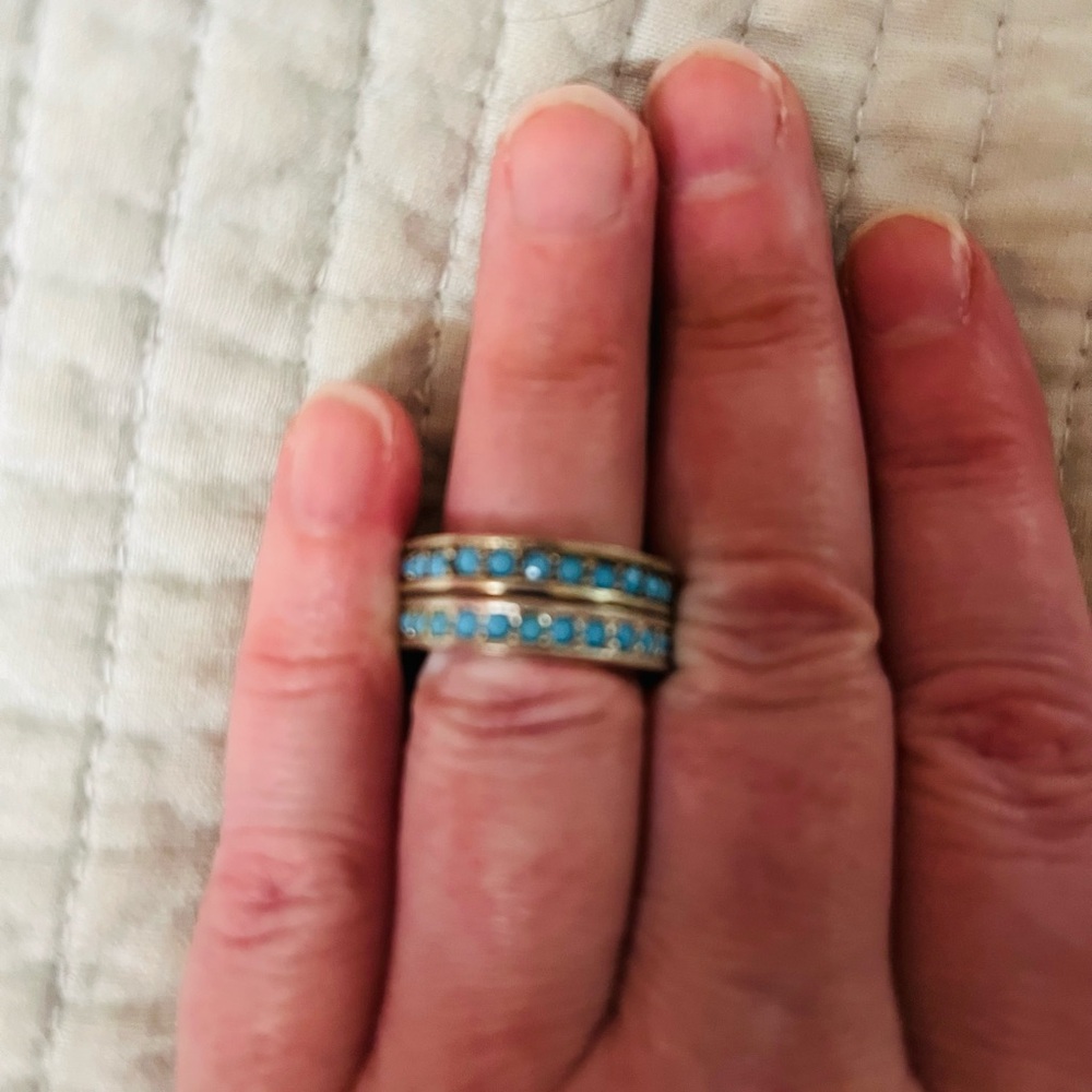 Elegant Blue and Gold Ring Set